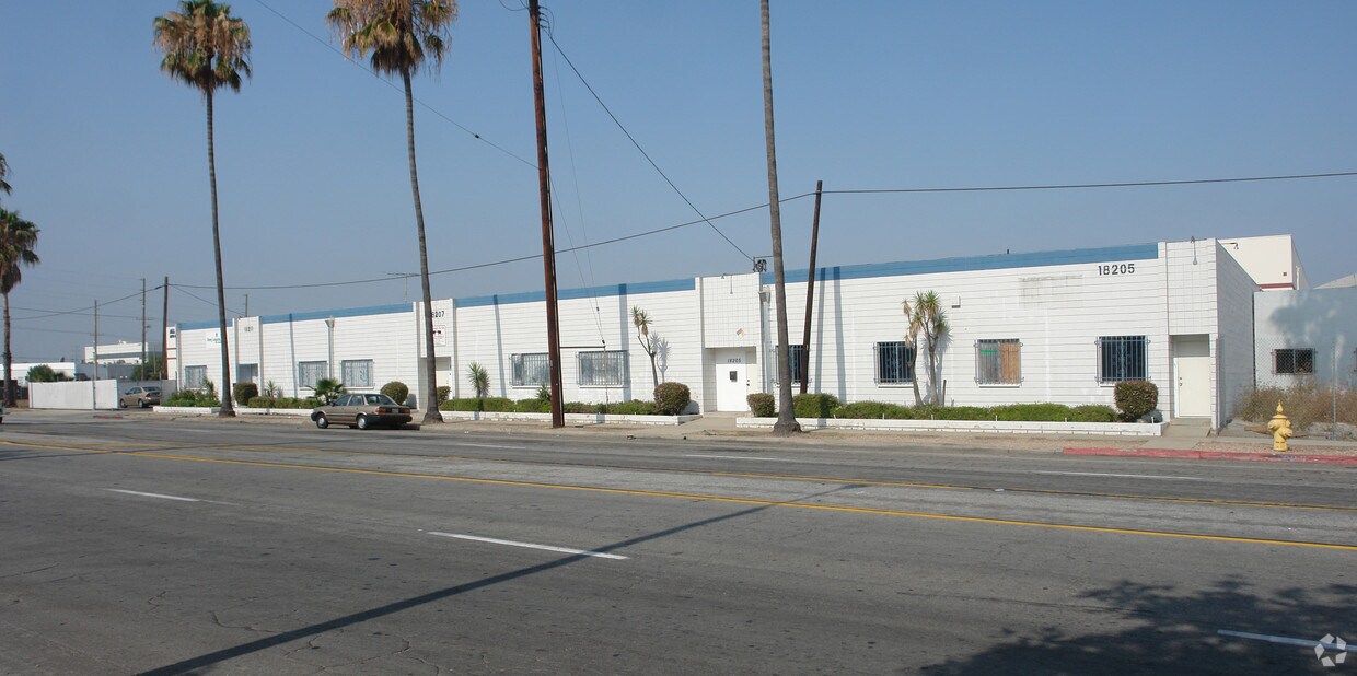 18205-18215 S Broadway St, Gardena, CA 90248-3535